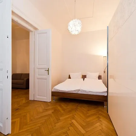 Modern Ve Smeckach 7 * Prague